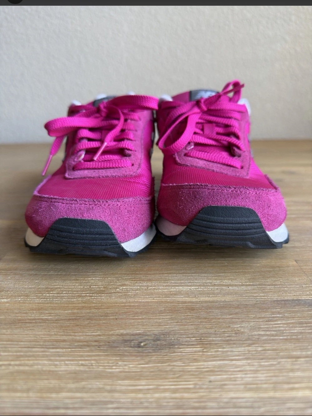 New Balance 411 Running Walking Tennis Shoes Women’s Size 9 Pink White Gray - Picture 8 of 12